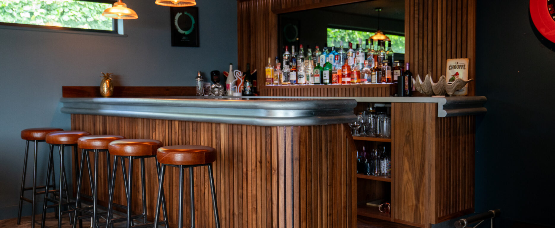 bespoke home bar and media wall - Elm Core Interiors